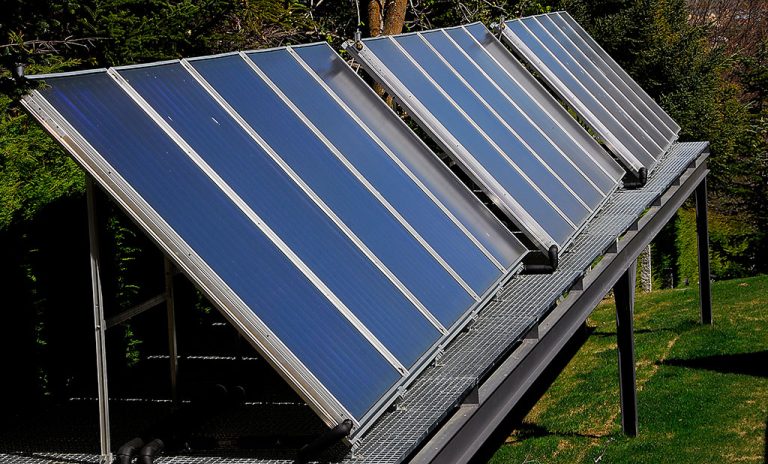 Campo de placas solares, proyecto de MA&MA POOL